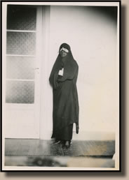 1941 - Mrs. Eltaher in disguise
